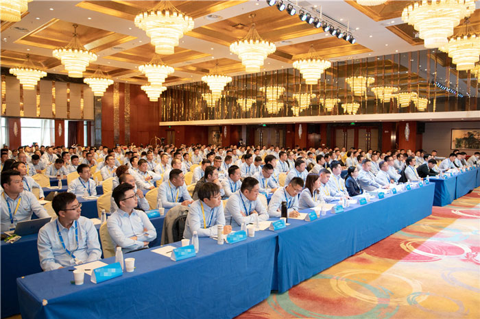 新起点、新征程、乘风破浪、砥砺前行——开云app官方在线入口管理层大会在南京隆重召开-1.jpg