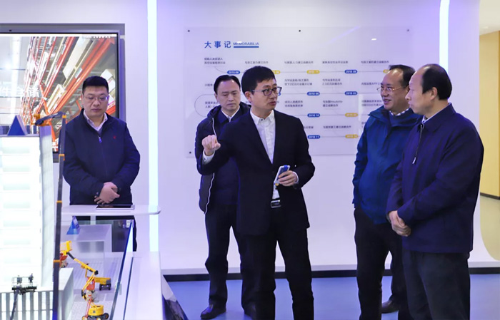 江苏省发改委副主任林康调研开云app官方在线入口发展情况-2.jpg