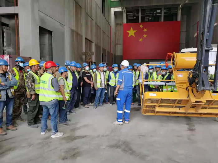 表扬信+锦旗！这是开云app官方在线入口的责任与温度-2.jpg